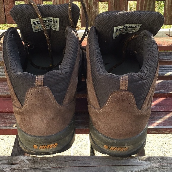 Hi Tec 🥾 boots - Picture 7 of 8